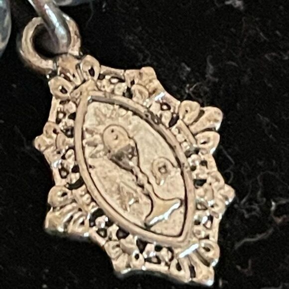 Blue, gray, white, & black beaded First Communion stretch bracelet w/charm - Picture 5 of 8